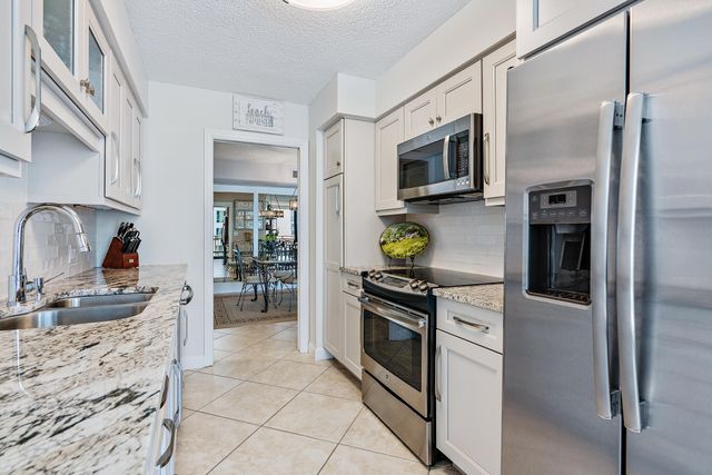3400 N Ocean Drive 1004, Singer Island, FL 33404