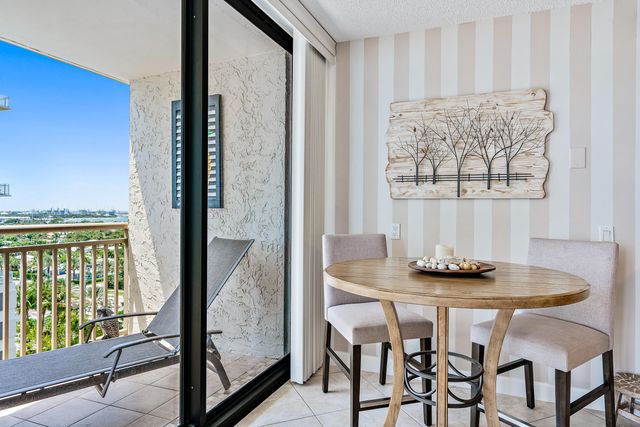 3400 N Ocean Drive 1004, Singer Island, FL 33404