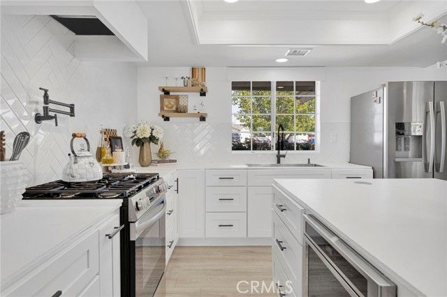 15454 Tuscola, Apple Valley, CA 92307