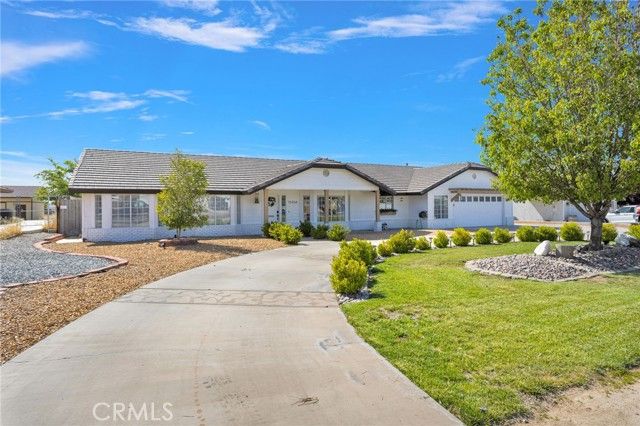 15454 Tuscola, Apple Valley, CA 92307