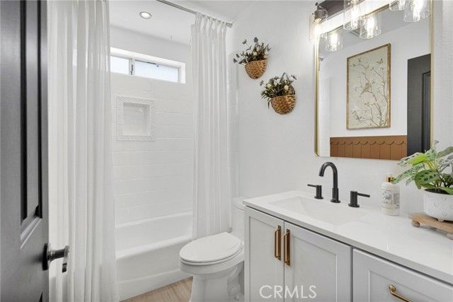 15454 Tuscola, Apple Valley, CA 92307