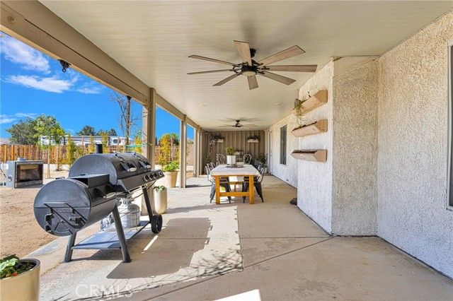 15454 Tuscola, Apple Valley, CA 92307