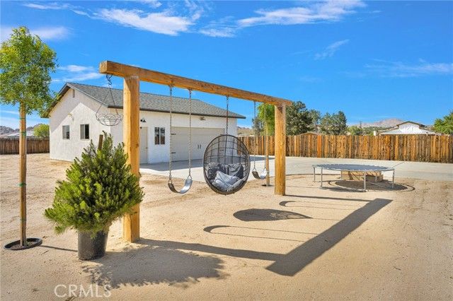 15454 Tuscola, Apple Valley, CA 92307