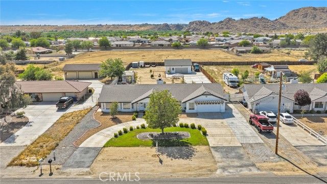 15454 Tuscola, Apple Valley, CA 92307