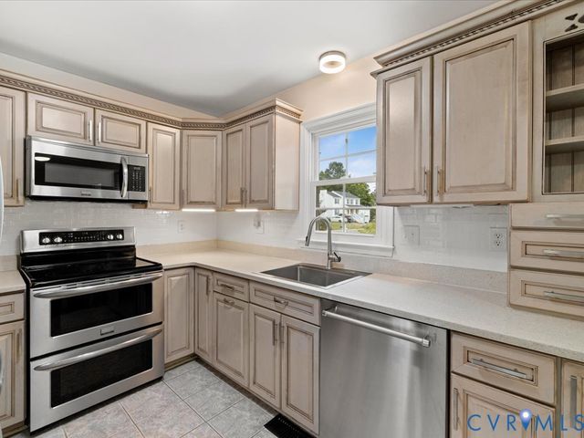 14001 Salten Ct, Midlothian, VA 23112