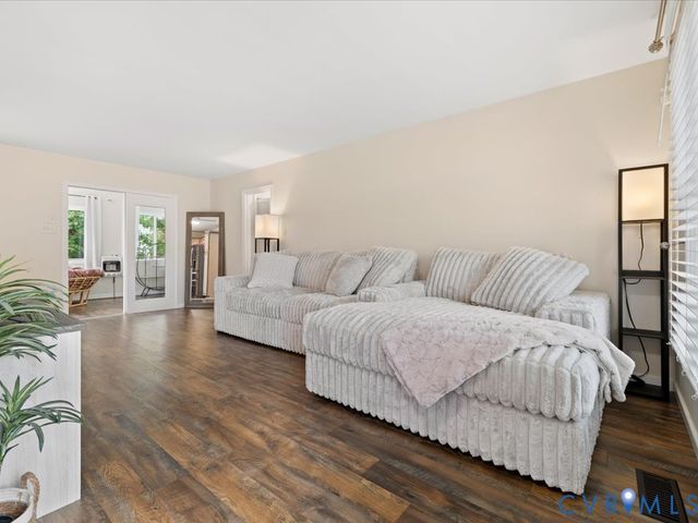 14001 Salten Ct, Midlothian, VA 23112