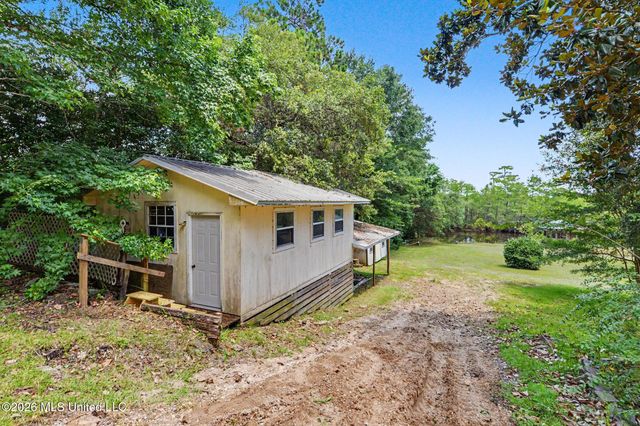 9813 Hidden Lake Road, Vancleave, MS 39565