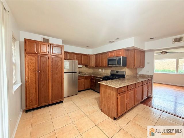 37 Judson Street 10A, Edison, NJ 08837