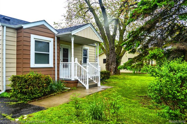 20053 HOMELAND Street, Roseville, MI 48066