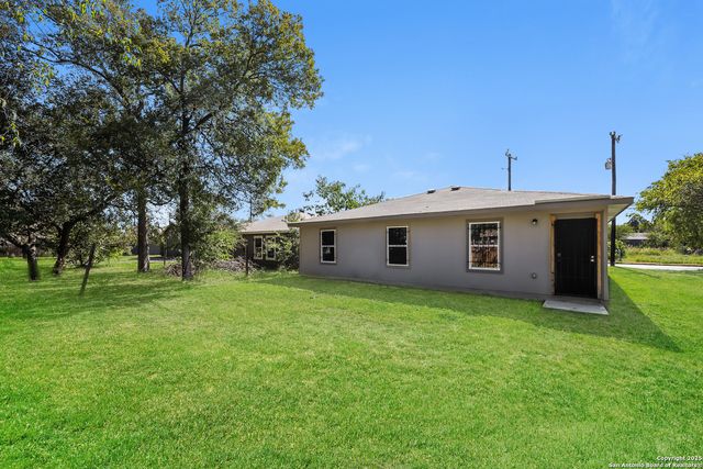 3343 Martin Luther King, San Antonio, TX 78220