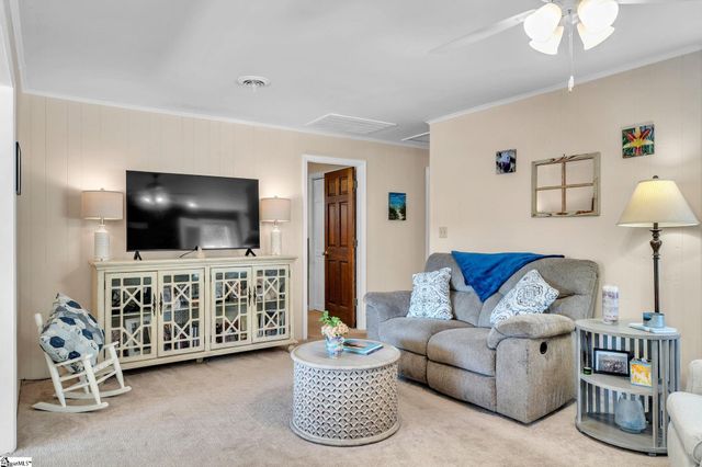 156 Zimmerman Drive, Inman, SC 29349