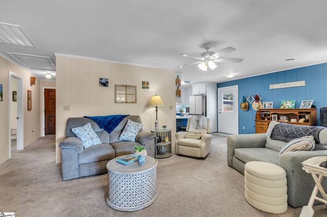 156 Zimmerman Drive, Inman, SC 29349