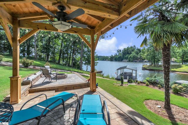 156 Zimmerman Drive, Inman, SC 29349