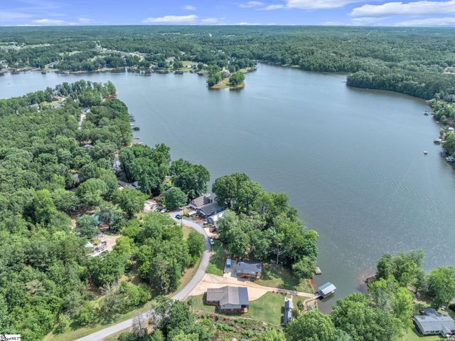 156 Zimmerman Drive, Inman, SC 29349