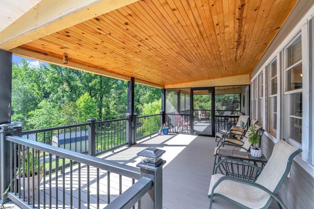 156 Zimmerman Drive, Inman, SC 29349