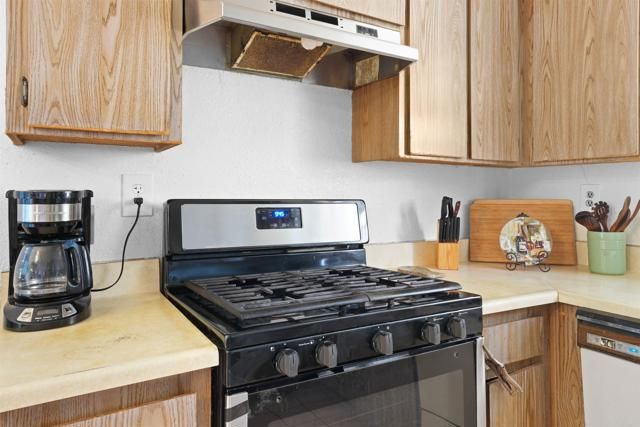 5088 Elkhart St, San Diego, CA 92105