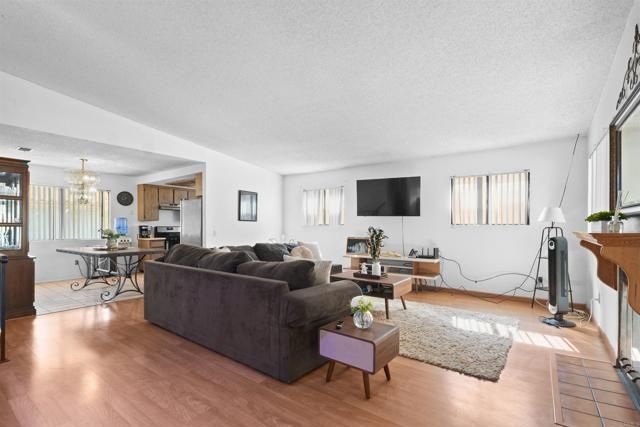 5088 Elkhart St, San Diego, CA 92105