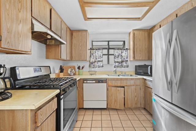 5088 Elkhart St, San Diego, CA 92105