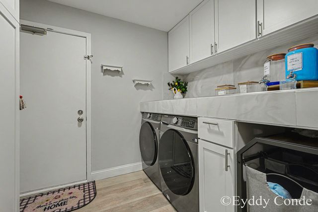2945 Byron Center Avenue SW E, Wyoming, MI 49519