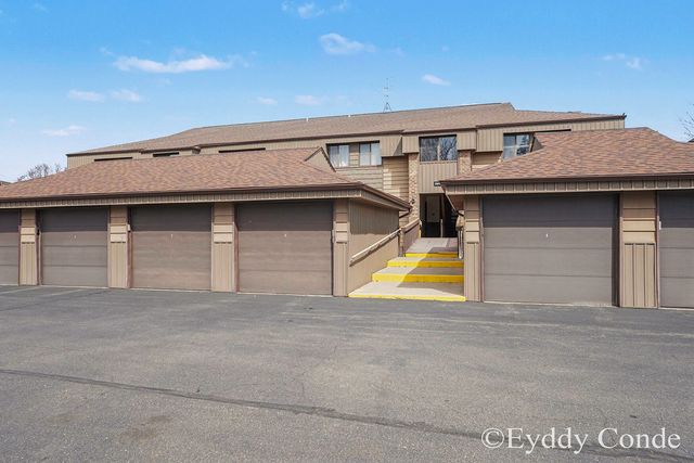 2945 Byron Center Avenue SW E, Wyoming, MI 49519