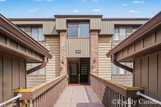 2945 Byron Center Avenue SW E, Wyoming, MI 49519