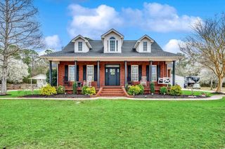 451 Holly View Ln., Loris, SC 29569