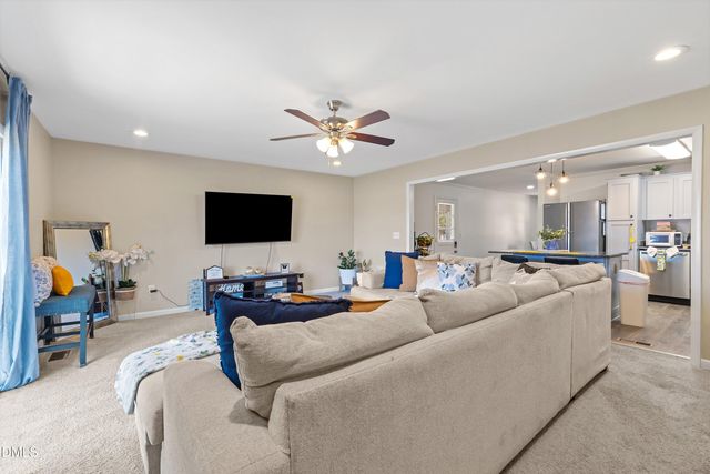 117 Holly Avenue, Dunn, NC 28334