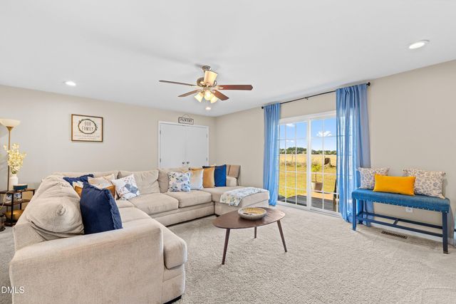 117 Holly Avenue, Dunn, NC 28334