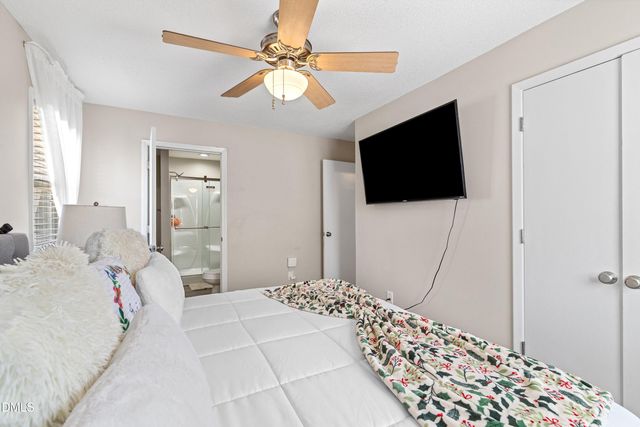 117 Holly Avenue, Dunn, NC 28334