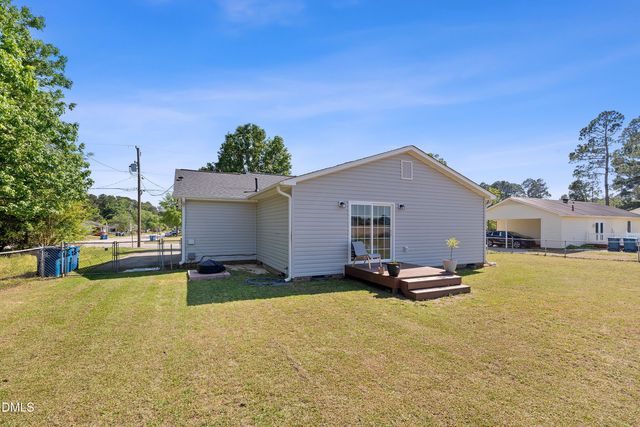 117 Holly Avenue, Dunn, NC 28334