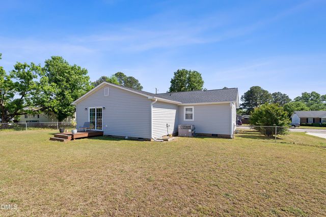 117 Holly Avenue, Dunn, NC 28334