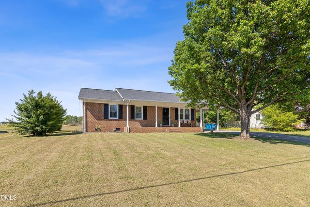 117 Holly Avenue, Dunn, NC 28334