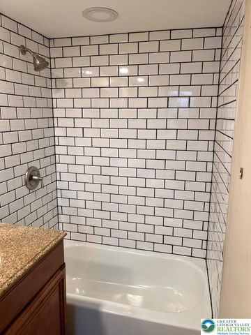 2215 West Congress, Allentown City, PA 18104