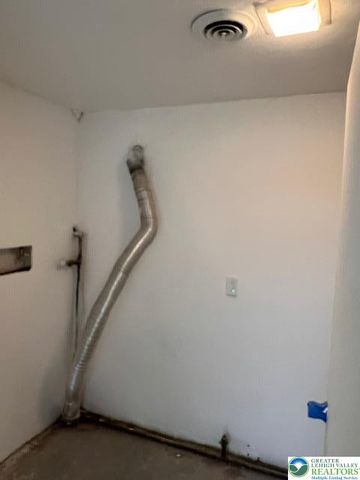 2215 West Congress, Allentown City, PA 18104