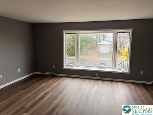 2215 West Congress, Allentown City, PA 18104