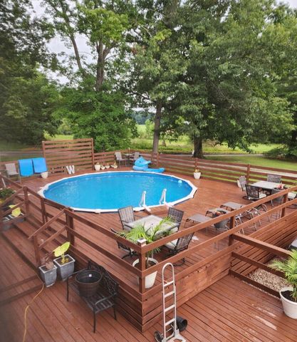 210 Cox Smith Lane, Corbin, KY 40701