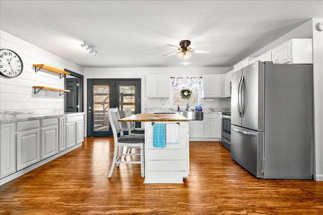 210 Cox Smith Lane, Corbin, KY 40701