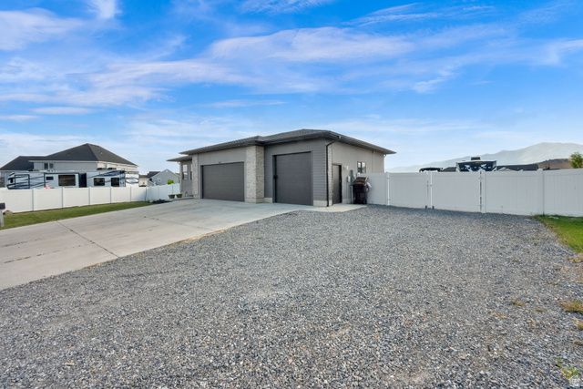 9853 N ELKHORN RD, Eagle Mountain, UT 84005