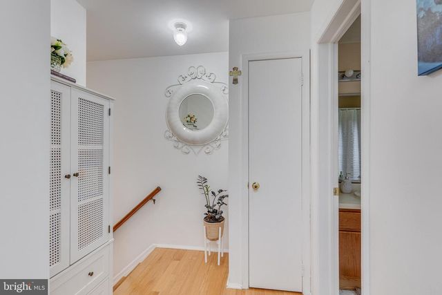 5 BERKSHIRE CT, Bordentown, NJ 08505