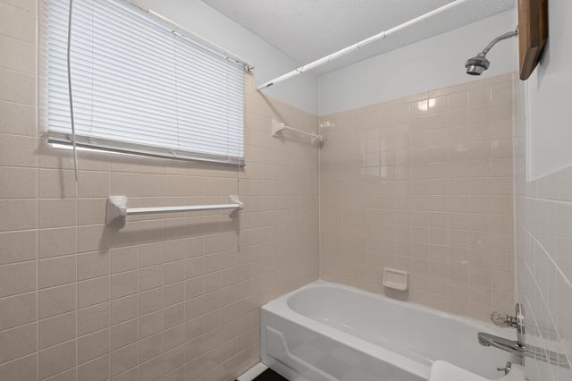 211 W 13th Street, Newport, KY 41071
