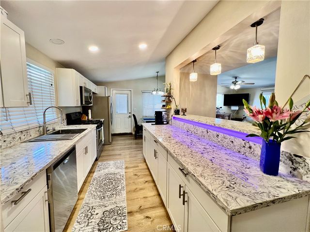 928 Bluecrest Street, Corona, CA 92882