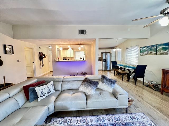 928 Bluecrest Street, Corona, CA 92882