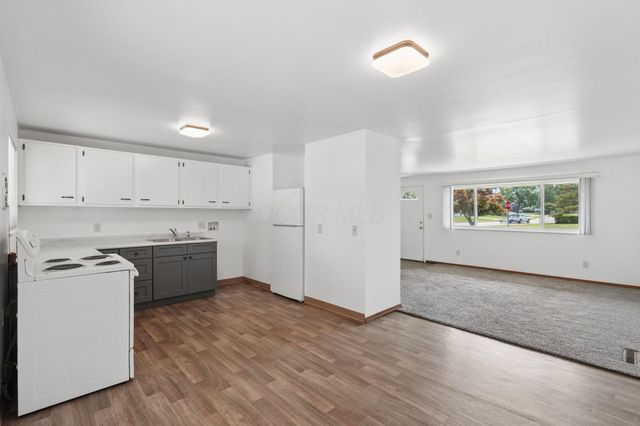6634 Bartlett Road, Reynoldsburg, OH 43068