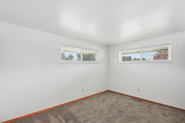 6634 Bartlett Road, Reynoldsburg, OH 43068