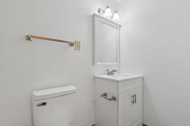 6634 Bartlett Road, Reynoldsburg, OH 43068