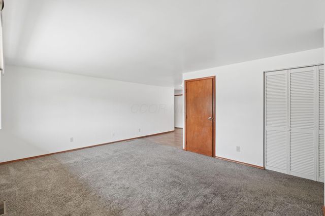 6634 Bartlett Road, Reynoldsburg, OH 43068