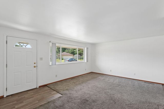6634 Bartlett Road, Reynoldsburg, OH 43068