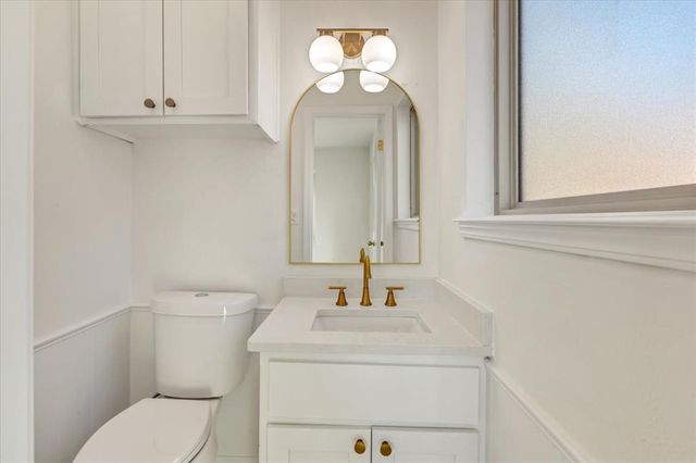 433 W Forest Drive, Mustang, OK 73064