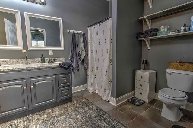 145 Bell Lake Drive, Trenton, GA 30752