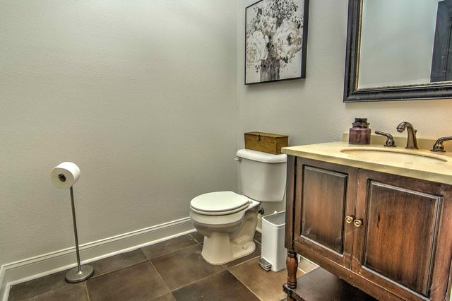 145 Bell Lake Drive, Trenton, GA 30752